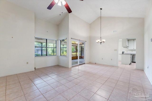 6748 Liberty St, Navarre, FL 32566