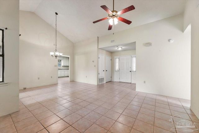6748 Liberty St, Navarre, FL 32566