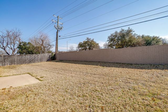 1007 Elk Grove, Richardson, TX 75081