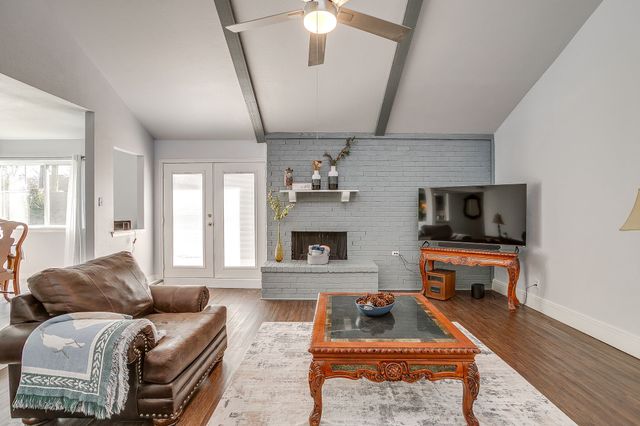 1007 Elk Grove, Richardson, TX 75081