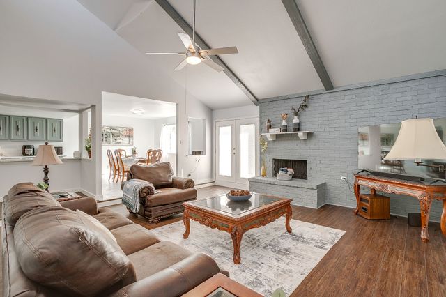 1007 Elk Grove, Richardson, TX 75081