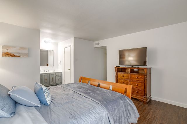 1007 Elk Grove, Richardson, TX 75081