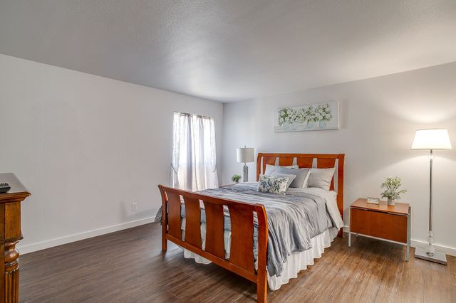 1007 Elk Grove, Richardson, TX 75081