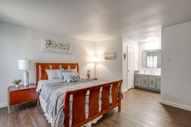 1007 Elk Grove, Richardson, TX 75081