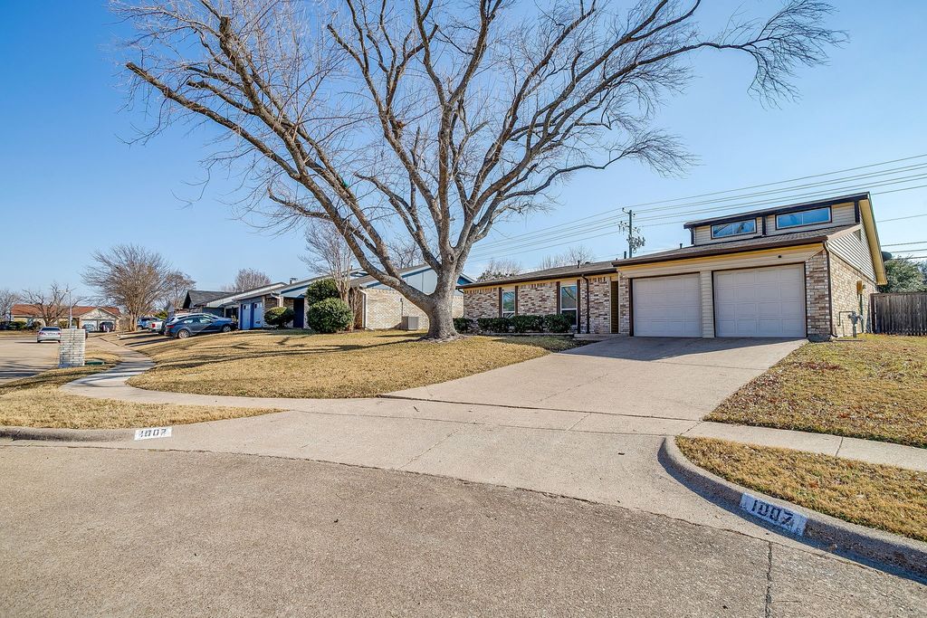 1007 Elk Grove, Richardson, TX 75081