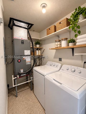 554 E 10th St 554, Hialeah, FL 33010