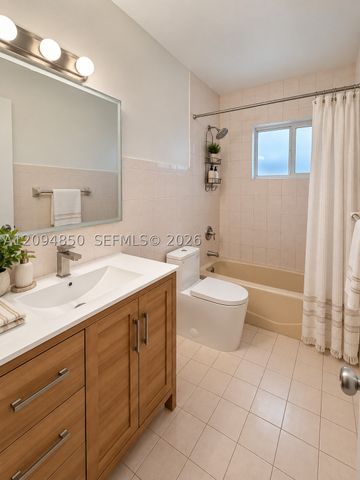 554 E 10th St 554, Hialeah, FL 33010