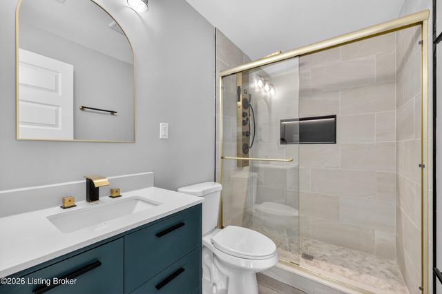 4902 Dee Rd, Louisville, KY 40219