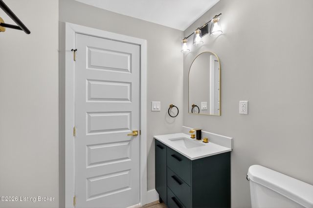 4902 Dee Rd, Louisville, KY 40219