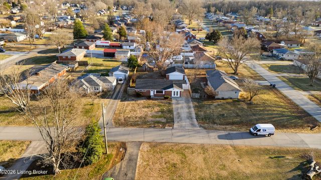 4902 Dee Rd, Louisville, KY 40219