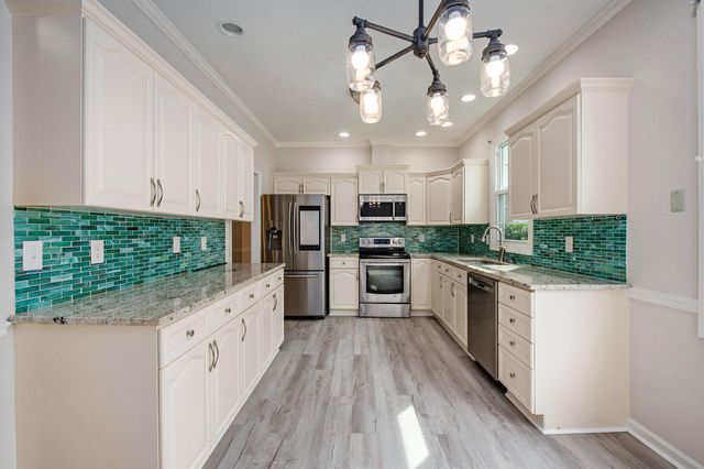 9123 Delancey Circle, North Charleston, SC 29406