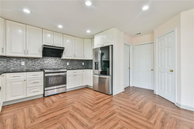 778 Roxholly Lane, Buford, GA 30518