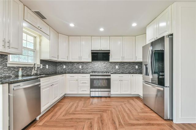 778 Roxholly Lane, Buford, GA 30518
