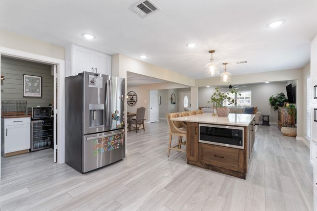 9214 Bintliff Drive, Houston, TX 77074