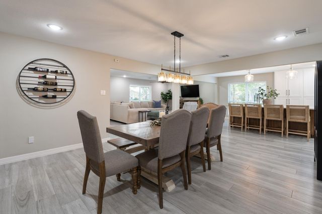 9214 Bintliff Drive, Houston, TX 77074