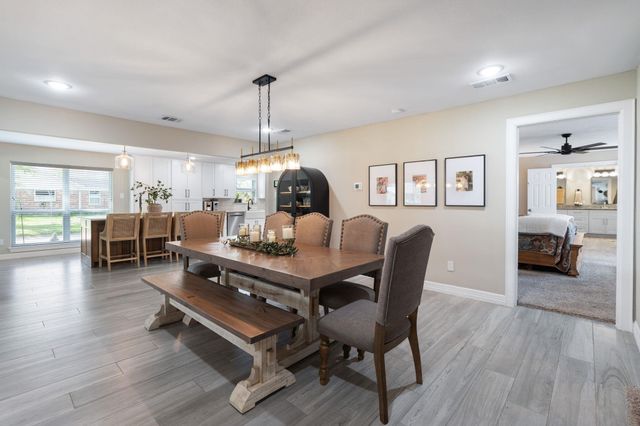 9214 Bintliff Drive, Houston, TX 77074