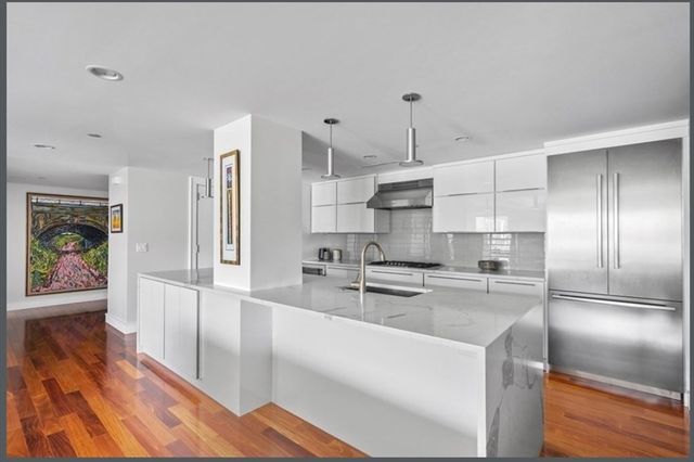 2 Battery Wharf 2408, Boston, MA 02109