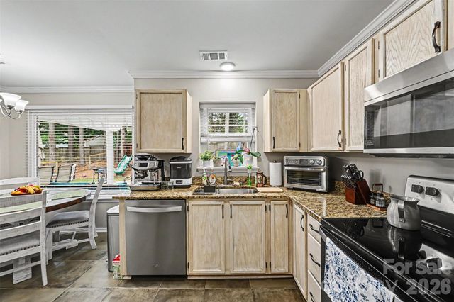 7602 Wynstone Ridge Circle, Huntersville, NC 28078