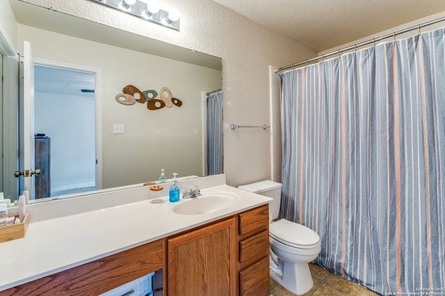 7443 Circle Farm, San Antonio, TX 78239