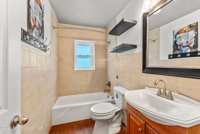 157 E Laila Drive, West Melbourne, FL 32904