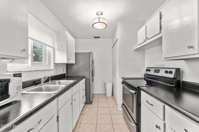157 E Laila Drive, West Melbourne, FL 32904