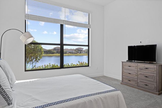 4823 Saint Armands Way, Westlake, FL 33470