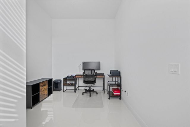 4823 Saint Armands Way, Westlake, FL 33470