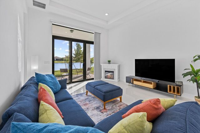 4823 Saint Armands Way, Westlake, FL 33470