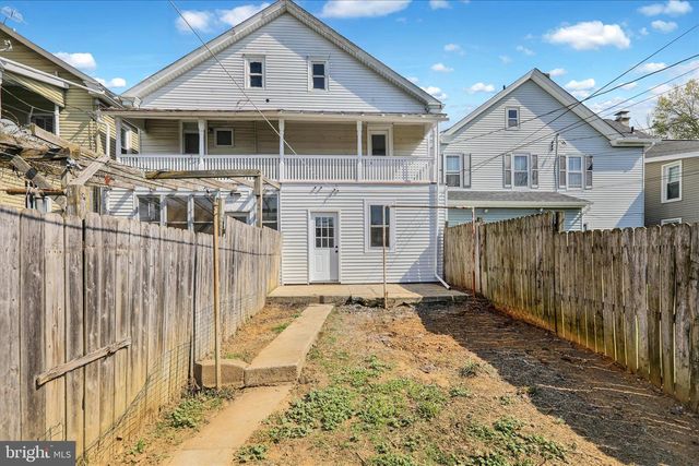 144 CHURCH AVE, Ephrata, PA 17522