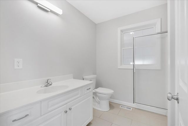 49 Orrs Avenue, Hyannis, MA 02601