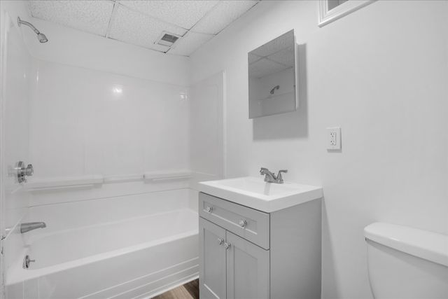 49 Orrs Avenue, Hyannis, MA 02601