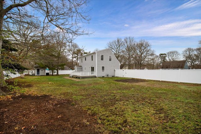 49 Orrs Avenue, Hyannis, MA 02601