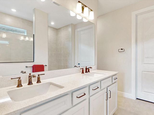 6354 SHIMMERING SHORES LANE, St Cloud, FL 34771