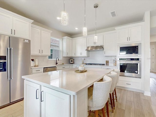 6354 SHIMMERING SHORES LANE, St Cloud, FL 34771