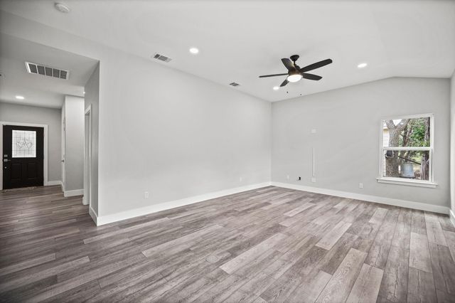 231 N Rainbow Ranch RD, Wimberley, TX 78676
