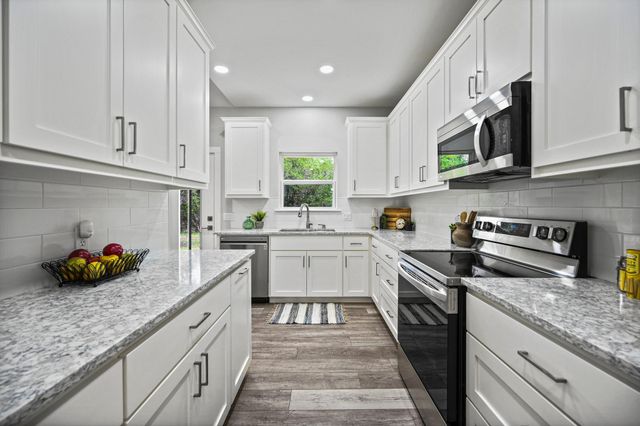 231 N Rainbow Ranch RD, Wimberley, TX 78676