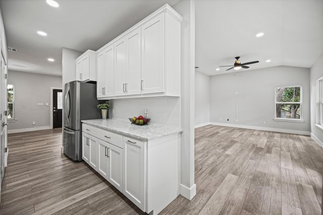 231 N Rainbow Ranch RD, Wimberley, TX 78676