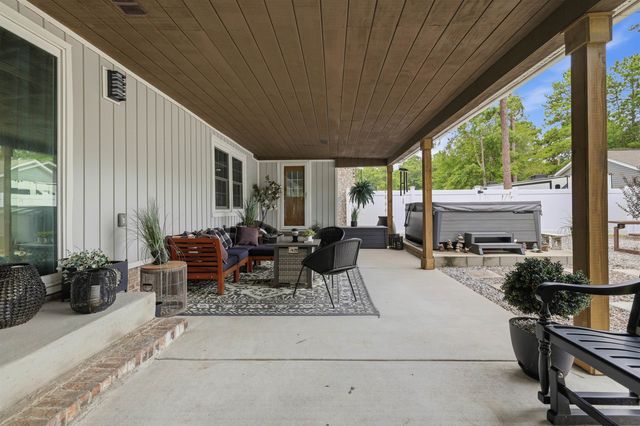 946 Fox Hollow Rd., Conway, SC 29526