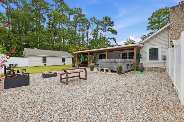 946 Fox Hollow Rd., Conway, SC 29526