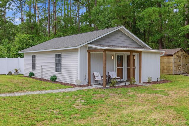 946 Fox Hollow Rd., Conway, SC 29526