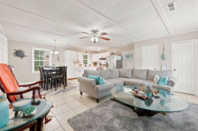 946 Fox Hollow Rd., Conway, SC 29526
