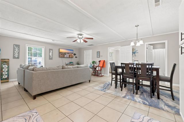 946 Fox Hollow Rd., Conway, SC 29526