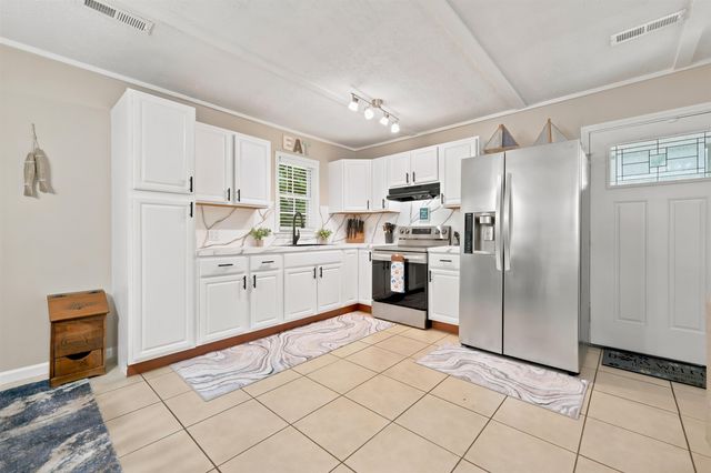 946 Fox Hollow Rd., Conway, SC 29526