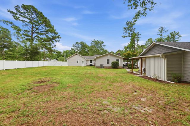 946 Fox Hollow Rd., Conway, SC 29526