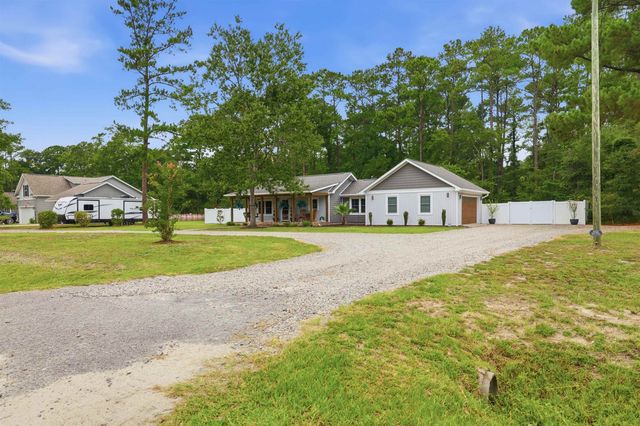 946 Fox Hollow Rd., Conway, SC 29526