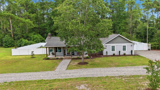 946 Fox Hollow Rd., Conway, SC 29526