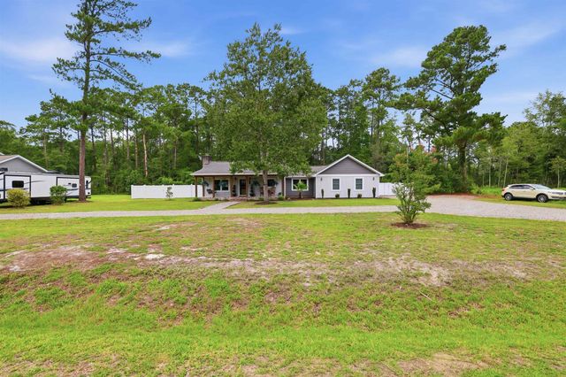 946 Fox Hollow Rd., Conway, SC 29526