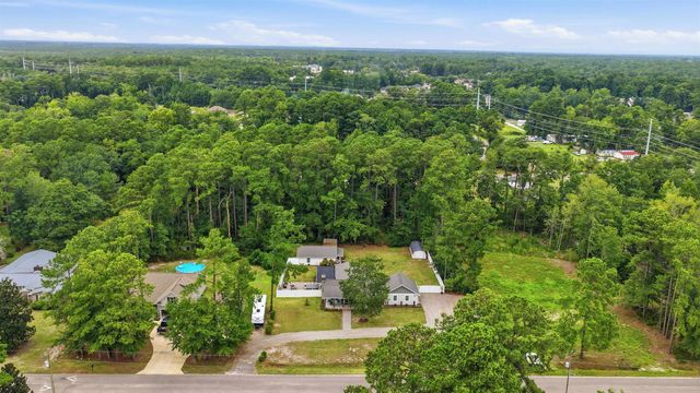 946 Fox Hollow Rd., Conway, SC 29526