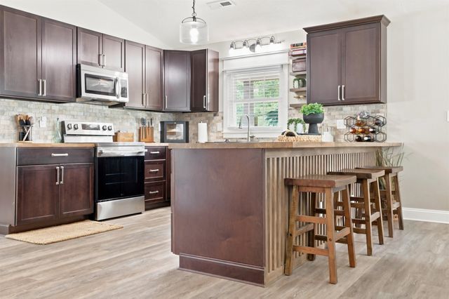 946 Fox Hollow Rd., Conway, SC 29526