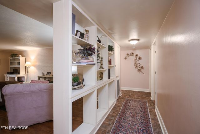 410 Berlin Drive, Knoxville, TN 37923